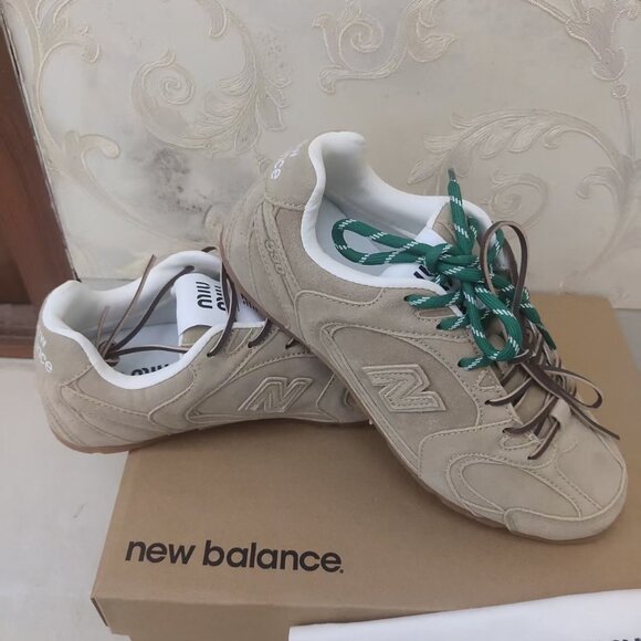 MIUMIU Fashion Women's Casual Shoes - Picture 3 of 7